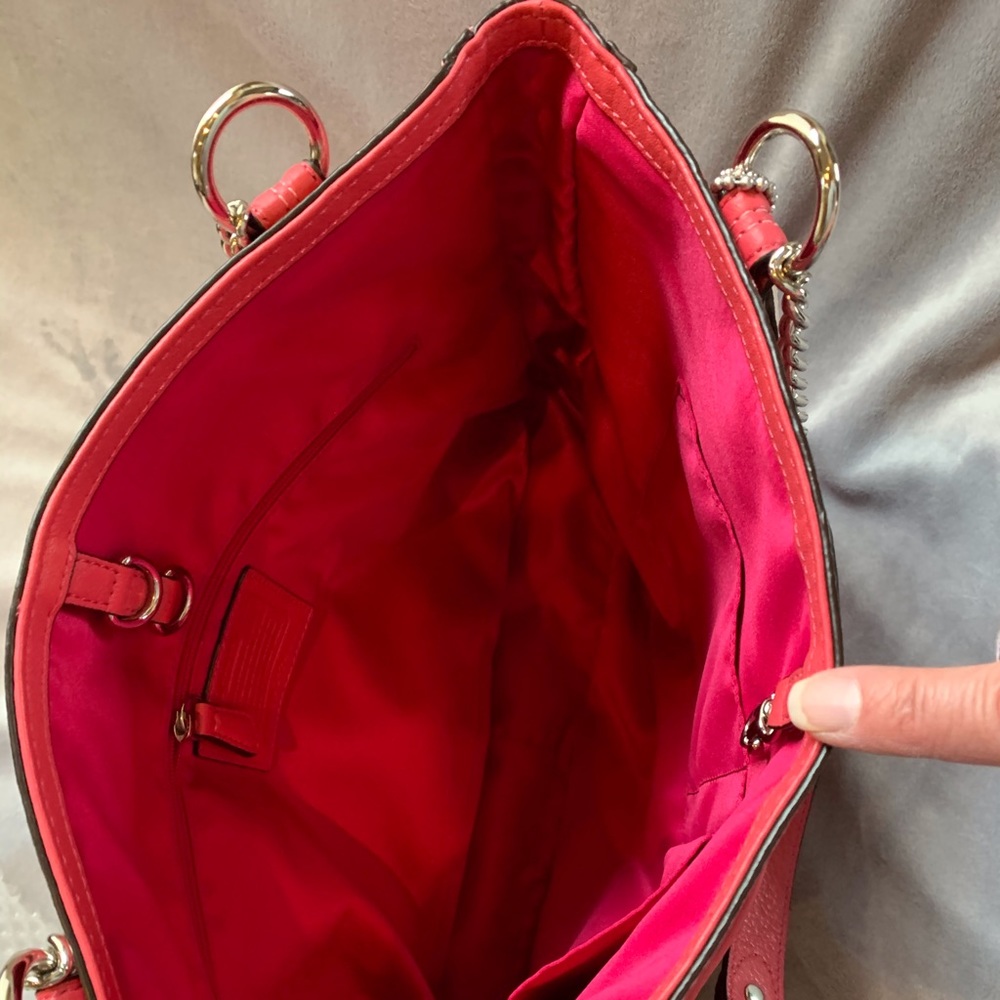 Coach tote - Picture 2 of 9